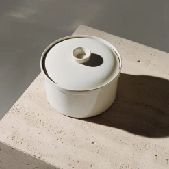 Uunivuoat Ja Padat|Kattilat Ja Kasarit-IITTALA Kannellinen pata 2,3L Valkoinen